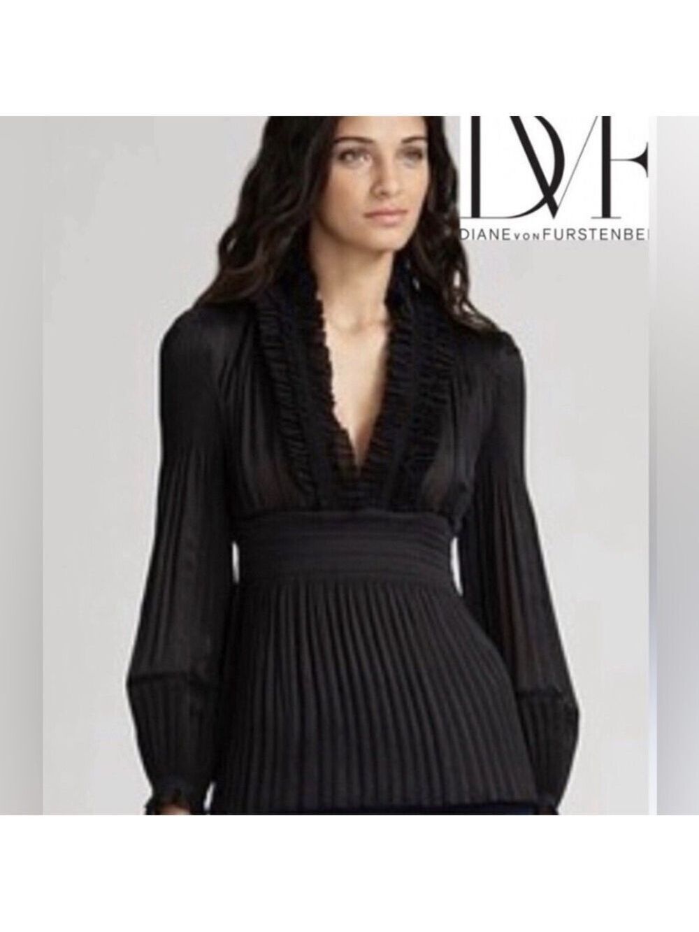 DVF Diane von Furstenberg Black Matador Blouse Pleated Ruffle Detail  Size 6